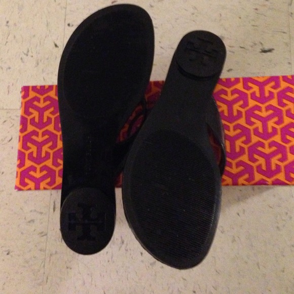 Tory Burch Jelly Thora - Picture 3 of 3