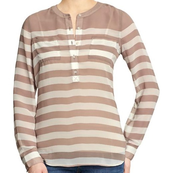 Old navy blouse