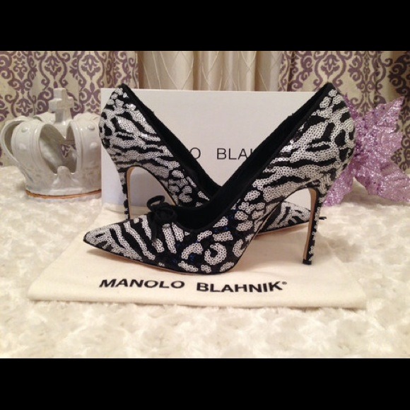 🚫🚫SOLD🚫🚫manolo blahnik bori sequin bb pumps