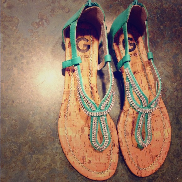 Summer sandals by Guess - Picture 1 of 2