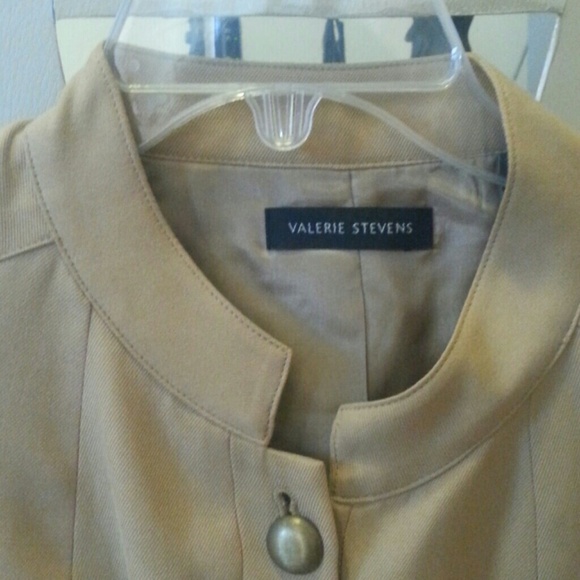 Jacket - Picture 2 of 3