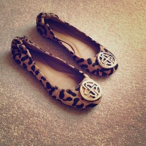Audrey Brooke leopard flats