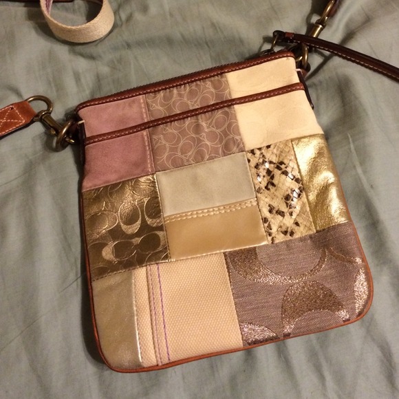 AUTHENTIC Coach cross body