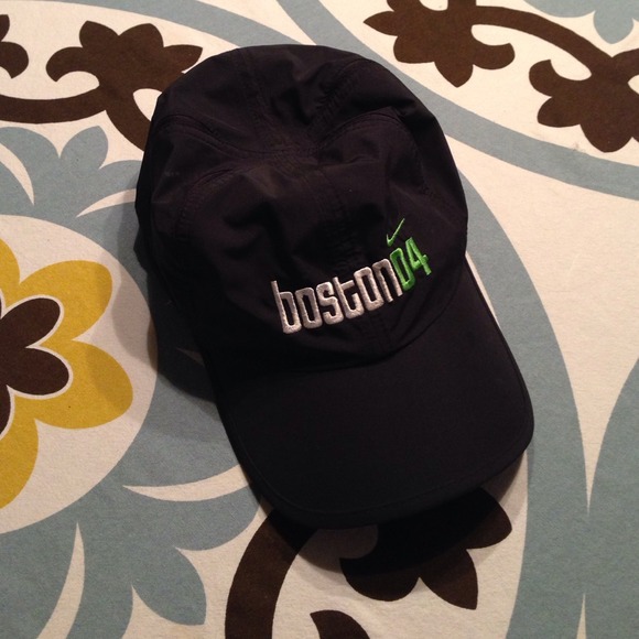 ⭐⭐$5 SALE⭐⭐ Nike Boston Marathon 04 Running Cap