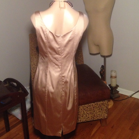 Glamour Dress - Picture 2 of 4