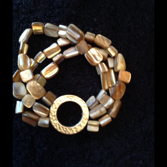 Beaded bracelet