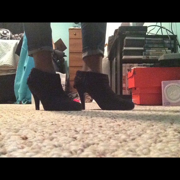 black bootie - Picture 2 of 3