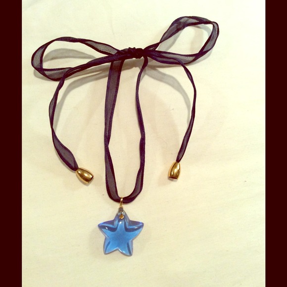 Baccarat*18k gold hand-blown crystal star pendent