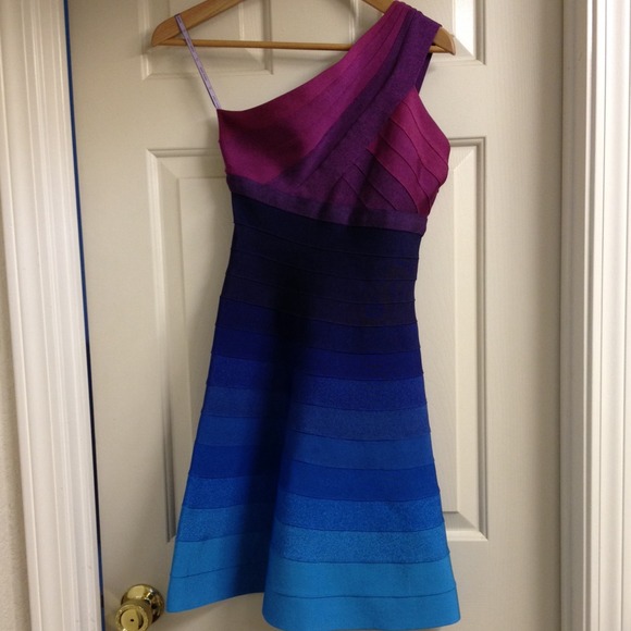 ❌sold❌Herve Leger ombre dress - Picture 2 of 4