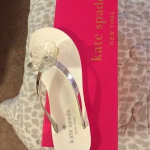Kate Spade Silver/white sandals