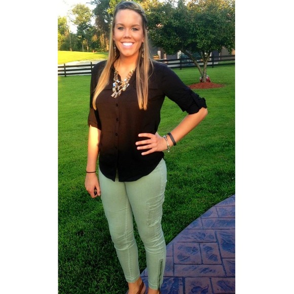 ❌SOLD❌ Cargo Legging Army Green