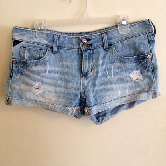 ❌SOLD❌ Distressed Denim Shorts