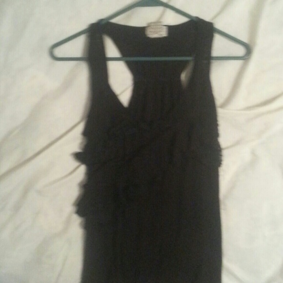 Super cute black ruffled tank xs