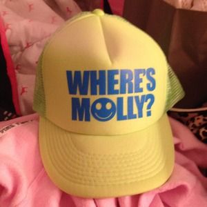 Wheres Molly Hat