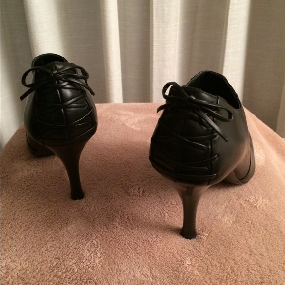 🚫SOLD!🚫 pointy ankle booties - Picture 2 of 3