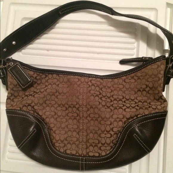 Brown coach bag. Excellent condition.