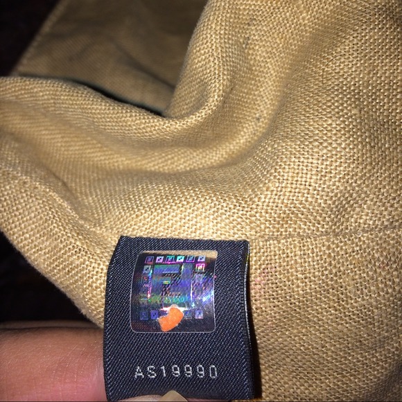 Authentic Fendi Spy Bag - Picture 2 of 4