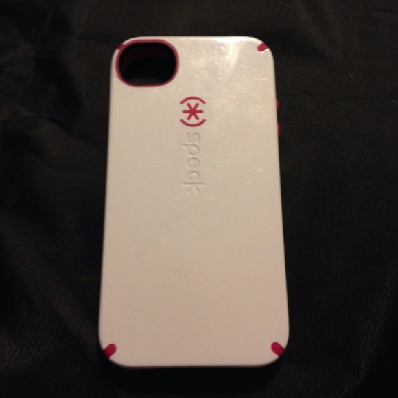 speck Accessories - Like new iphone4/4s case.