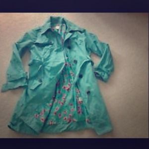 Lauren Conrad trenchcoat