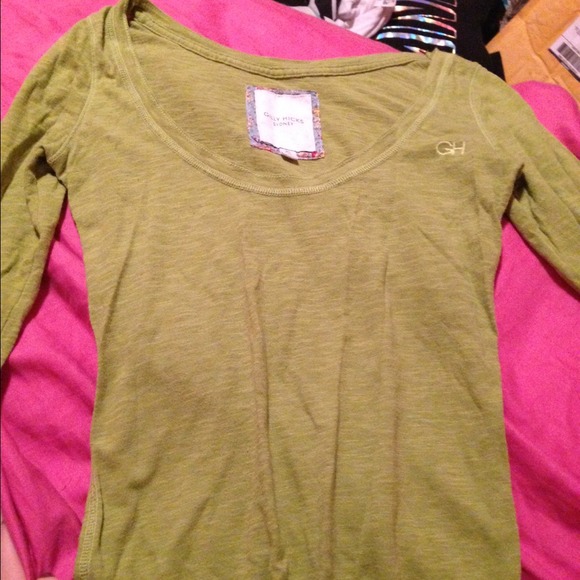 🔵Scoop neck tee green.
