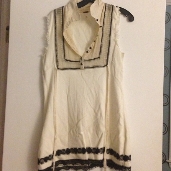 Free people White and Black Lace Top - Picture 2 of 4