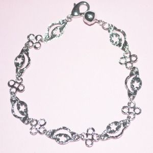 Simple pretty white gold filled bracelet