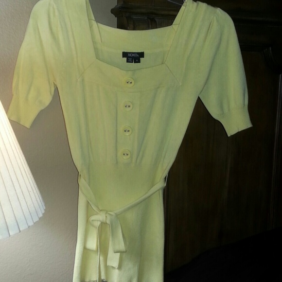 Top - Picture 2 of 2