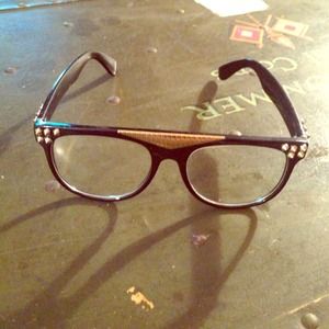 Studded non perscription glasses