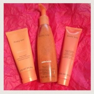 Mary Kay Satin Hands