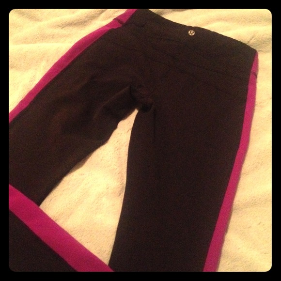 Lulu yoga pants