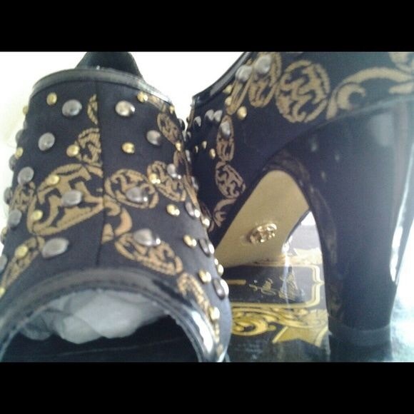 MISS TINA GOLD STUDDED BOOTIES (House Of Dereon) - Picture 4 of 4