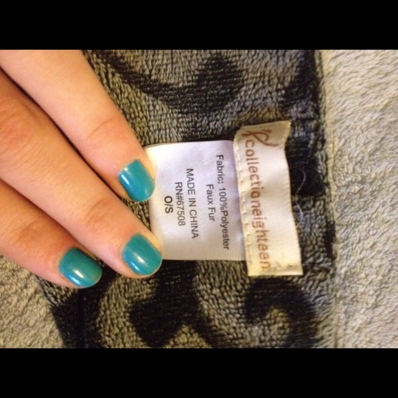 Scarf - Picture 3 of 3