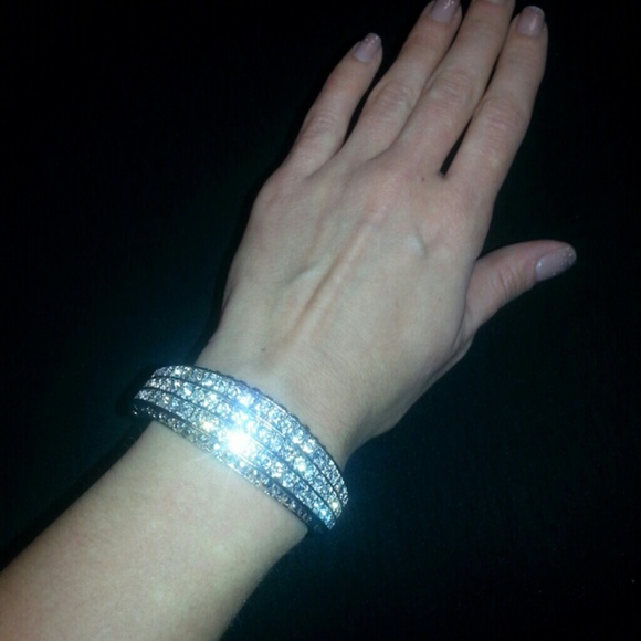 ****Sold****Gorgeous braclet - Picture 2 of 3