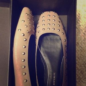 Rock & Republic Nude Spiked Flats (9)