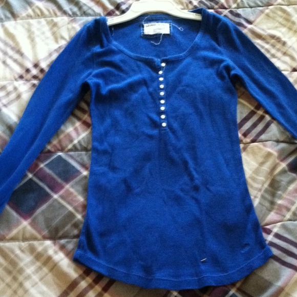 Aeropostale Tops - Aeropostale long sleeve top
