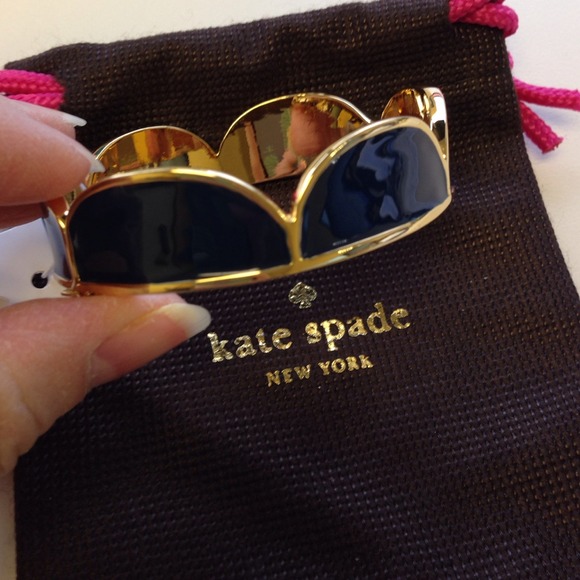 Kate Spade Scallop bangle