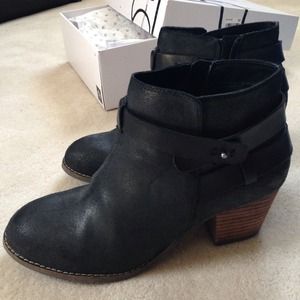 Dolce Vita Black Booties