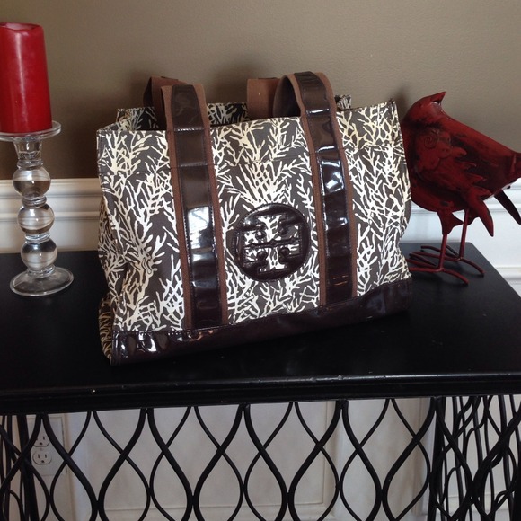 AUTHENTIC TORY BURCH