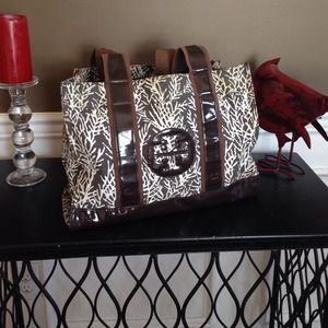 AUTHENTIC TORY BURCH