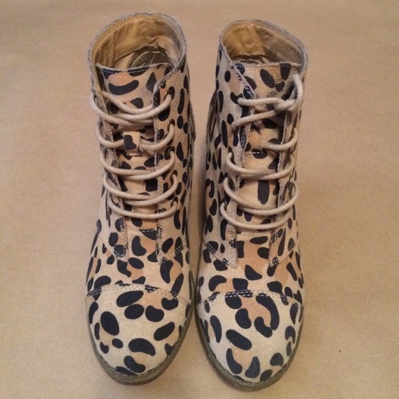 [ S O L D ] Leopard Print Boots