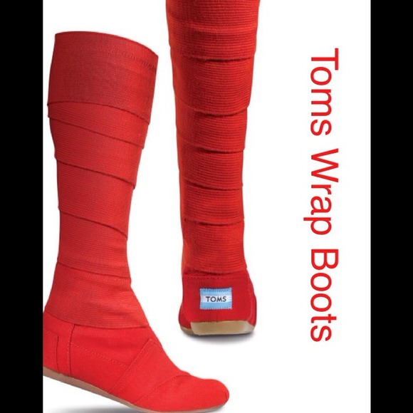 Toms wrap boots new without box