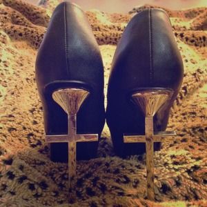 Brand new never work cross heels