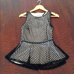 🎉HP🎉Lined Net peplum top