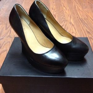 LAMB Novice Black Leather Wedges Size 7.5