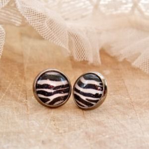 Stud earrings handmade