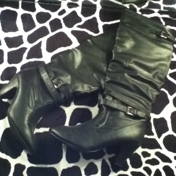 (X) Black leather Knee High Boots Sz 8.5 - Picture 2 of 4