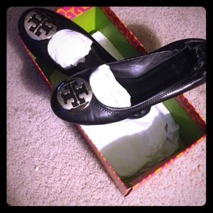 Classic black Tory Burch flats