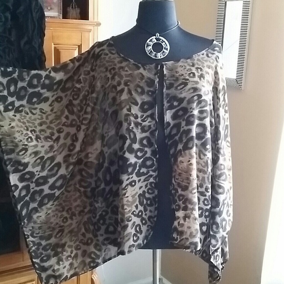 SOLD. . Plus Animal Print Open Blouse - Picture 2 of 4