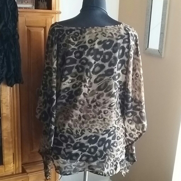 SOLD. . Plus Animal Print Open Blouse - Picture 4 of 4