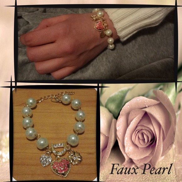 Faux Pearl & Heart Chain Bracelet - Picture 2 of 2